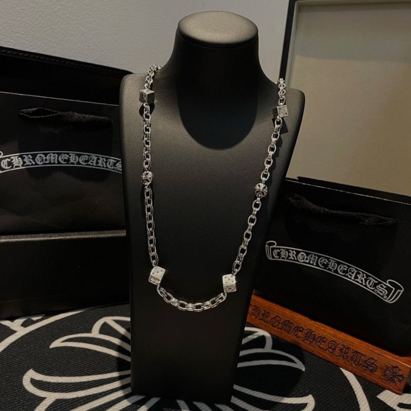 Ch*0me He**ts necklaces